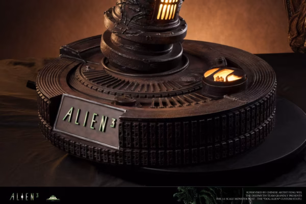 Alien Deepmyth Studio Alien Dog Bust Resin Statue 7