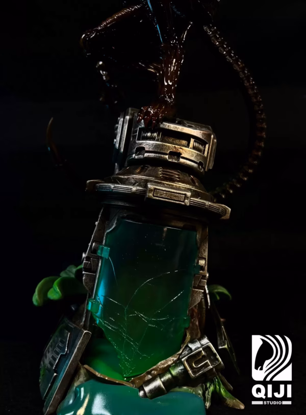 Alien QiJi Studio Alien Resin Statue 4