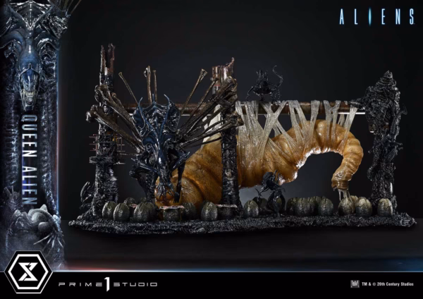 Aliens Prime 1 Queen Alien Licensed Resin Statue 3