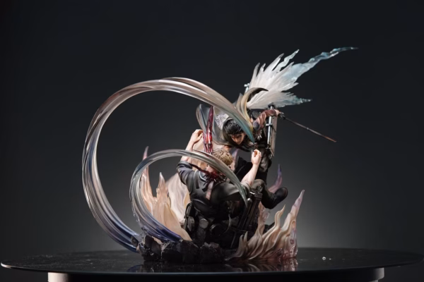 Attack on Titan Sure Studio Levi vs Reiner Resin Statue 3