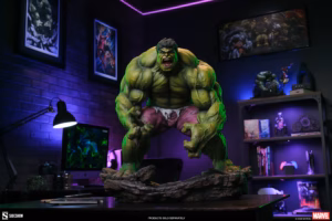Marvel Sideshow Collectibles Hulk Licensed Resin Statue