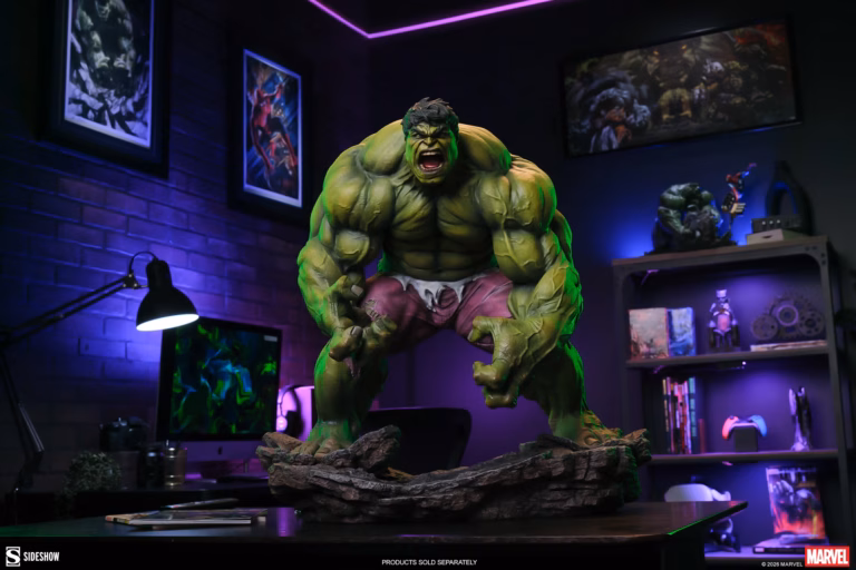 Marvel Sideshow Collectibles Hulk Licensed Resin Statue