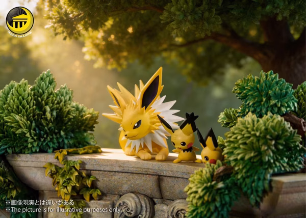 Pokemon Moon Shadow Studio Eeveelution Group Resin Statue 5