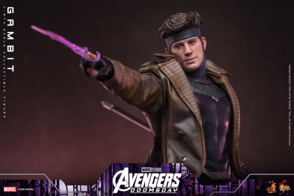Marvel Hot Toys Gambit Licensed 4