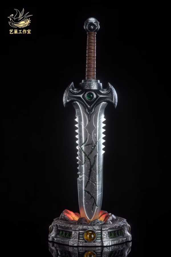 World of Warcraft Yi Chao Studio Frostmourne Greatsword Resin Statue 5