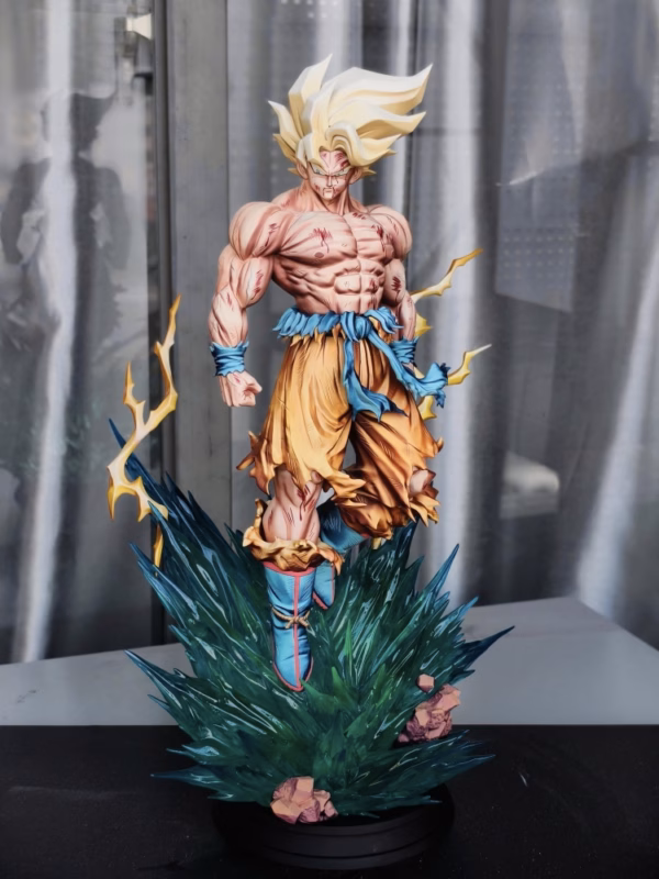 Dragon Ball LP Studio SSJ Goku Resin Statue 1
